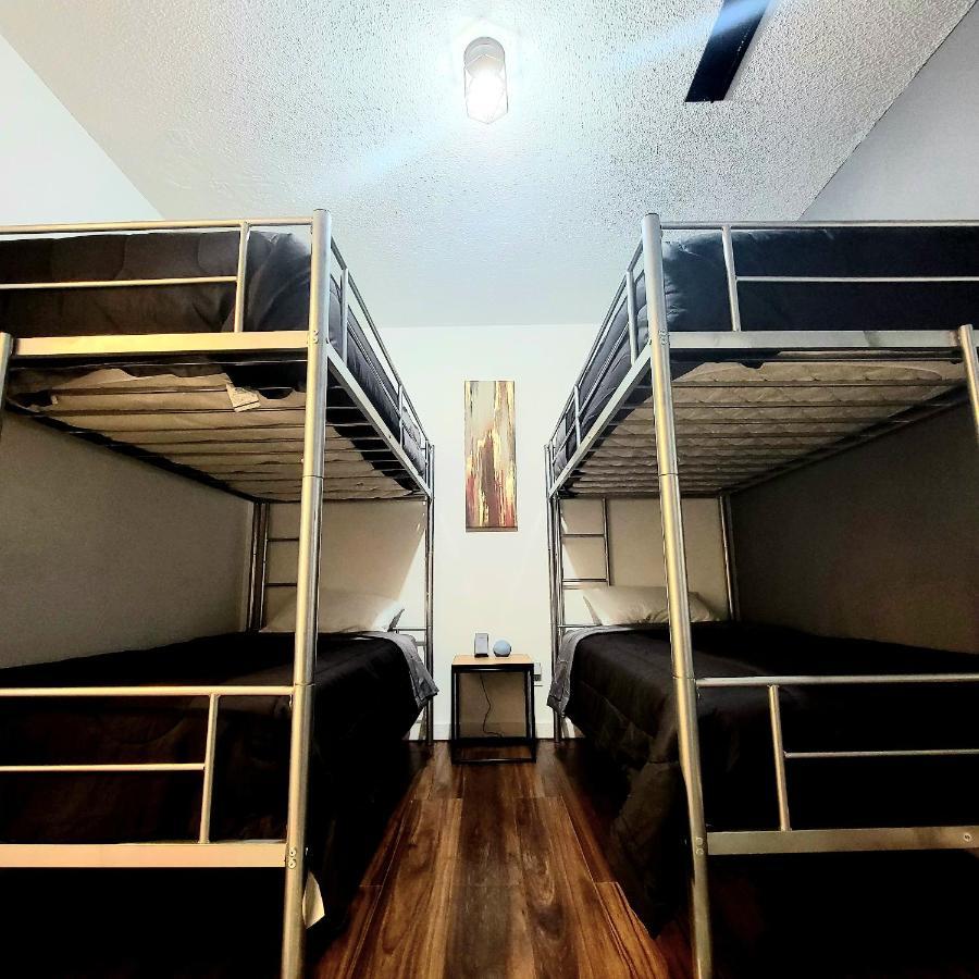 チャールストン Hi-Tek-Duplex A-Two 75In 4K Ledヴィラ エクステリア 写真